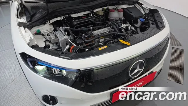 Mercedes-Benz EQA — Фото автомобиля 6