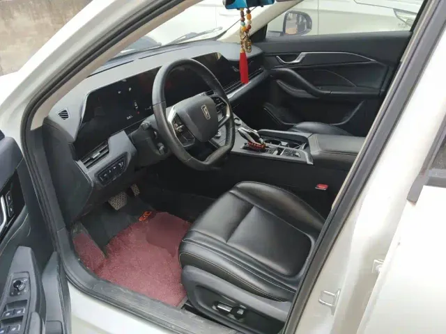 Bestune B70 — Фото автомобиля 12