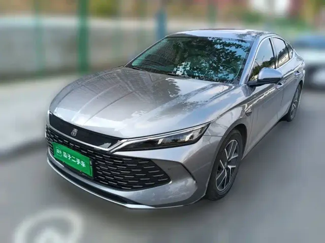 Фотография автомобиля — BYD Qin L