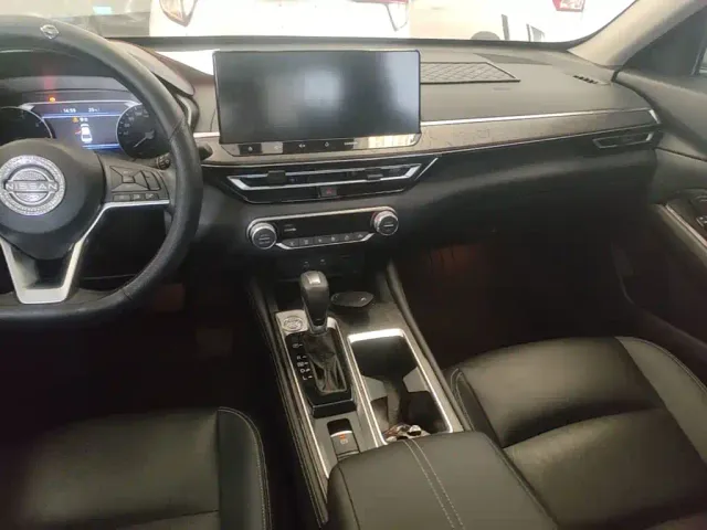 Nissan Teana — Фото автомобиля 8