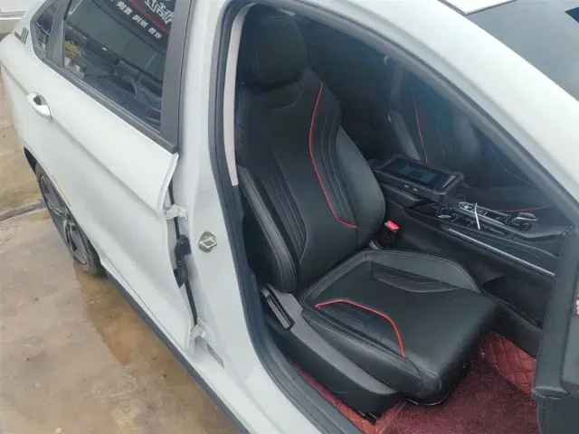 Geely Binrui — Фото автомобиля 24