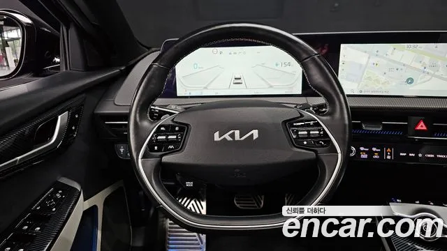 Kia EV6 — Фото автомобиля 12