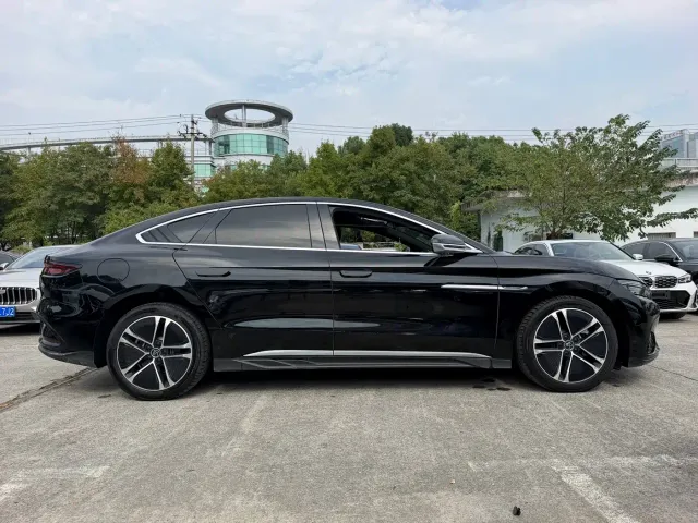 BYD Han — Фото автомобиля 7