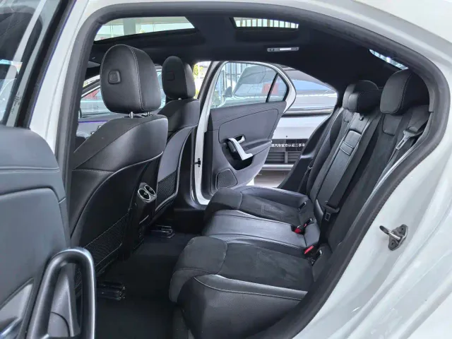 Mercedes-Benz A-Class — Фото автомобиля 10