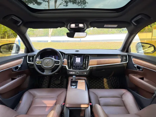 Volvo S90 — Фото автомобиля 15