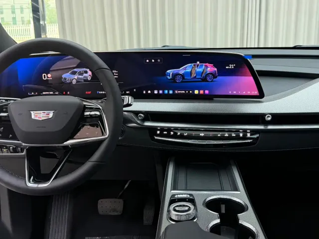 Cadillac XT5 — Фото автомобиля 4