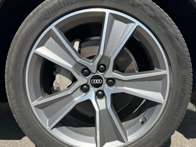 Audi Q5L — Фото автомобиля 14