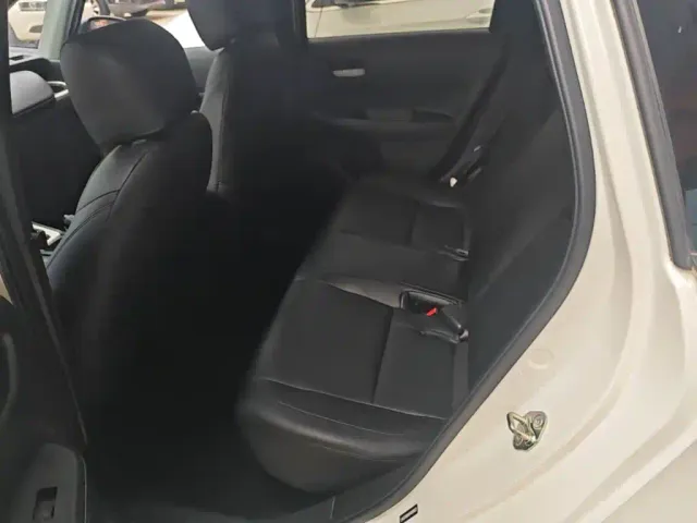 Honda Fit — Фото автомобиля 16