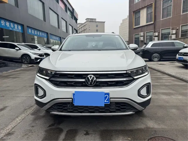 Volkswagen T-Roc — Фото автомобиля 2