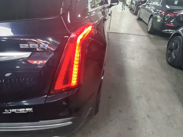 Cadillac XT5 — Фото автомобиля 7