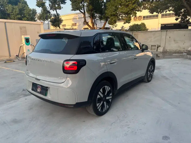 Leapmotor A10 — Фото автомобиля 11