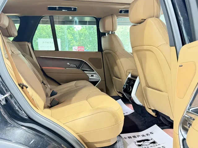Land Rover Range Rover — Фото автомобиля 8