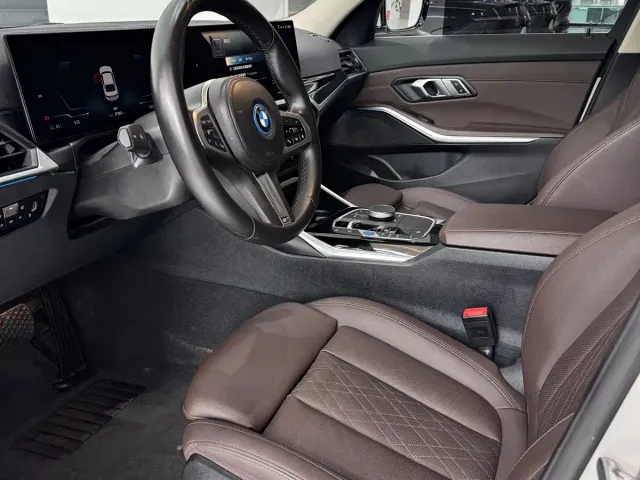 BMW i3 — Фото автомобиля 4