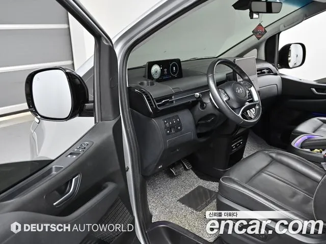 Hyundai Staria Staria 4WD Lounge 9 мест — Фото автомобиля 11
