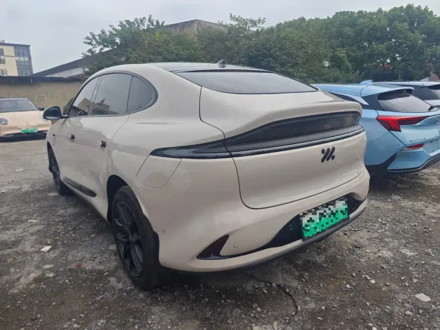 IM Motors LS6 — Фото автомобиля 5