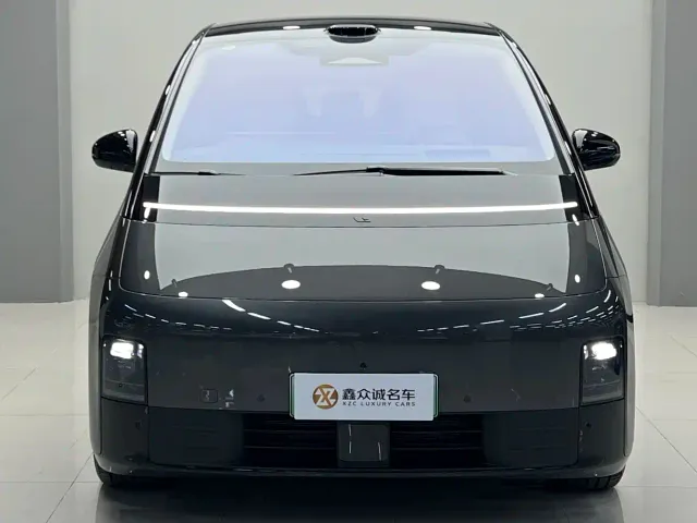Фотография автомобиля — Li Auto MEGA
