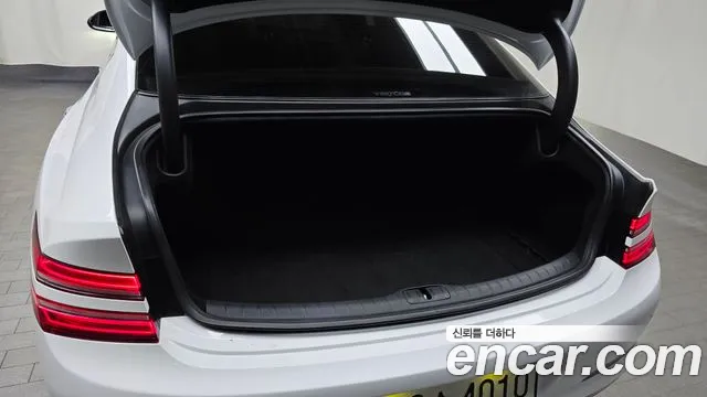 Genesis G80 Бензин 3.5 турбо AWD — Фото автомобиля 17