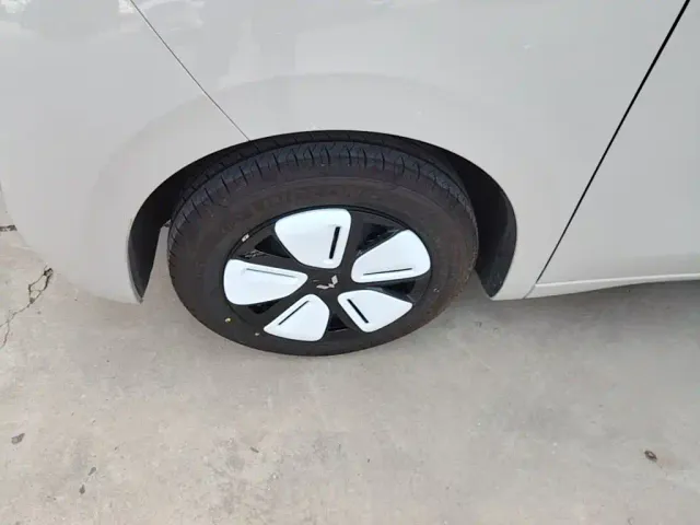 Wuling Hongguang Mini EV — Фото автомобиля 22