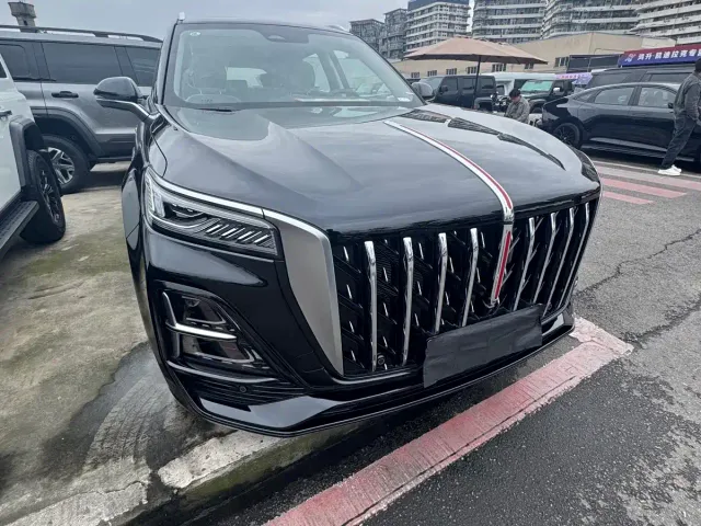 Hongqi HS5 — Фото автомобиля 3