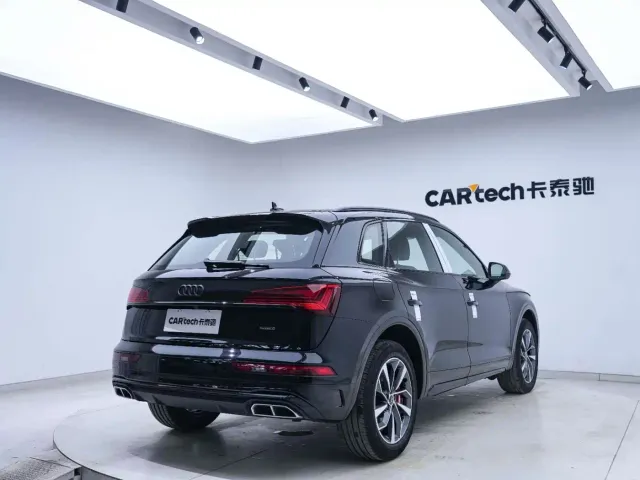 Audi Q5L — Фото автомобиля 15