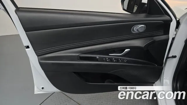 Hyundai Avante CN7 — Фото автомобиля 13