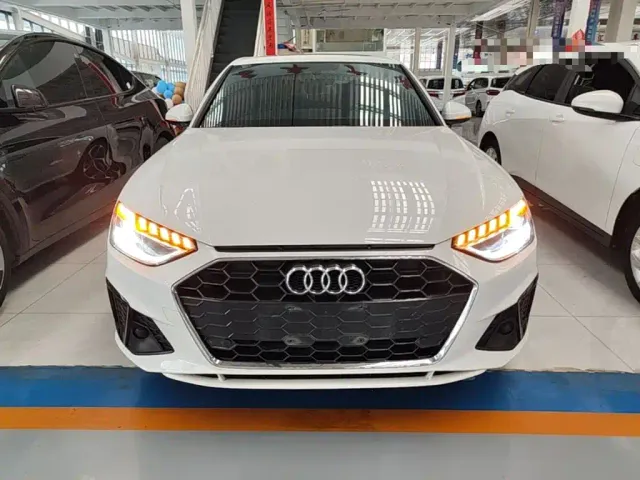 Audi A4L — Фото автомобиля 2