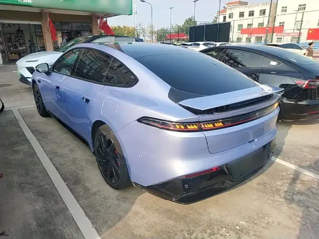 Dongfeng eπ 007 — Фото автомобиля 4