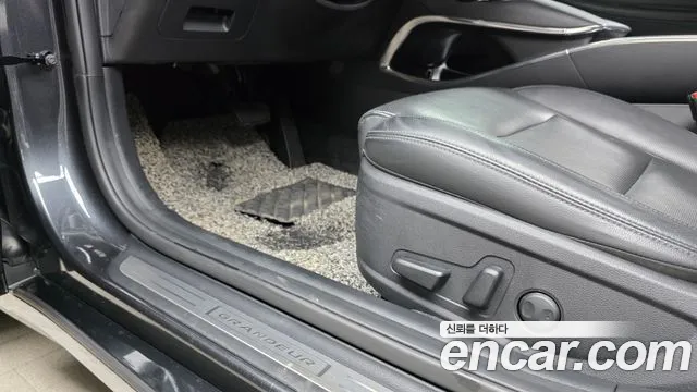 Hyundai Grandeur Premium — Фото автомобиля 18