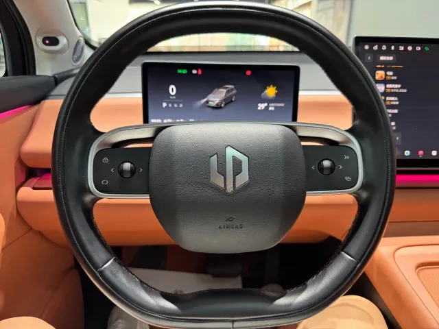 Leapmotor C16 — Фото автомобиля 10
