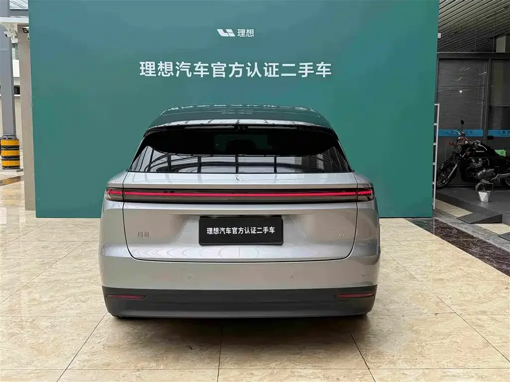 Li Auto Li Auto i6 2025 2WD Base Model — Фото автомобиля 23