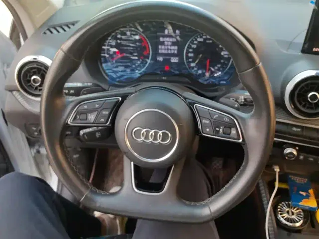 Audi Q2L — Фото автомобиля 15