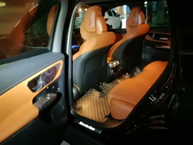 Mercedes-Benz GLC-Class — Фото автомобиля 11