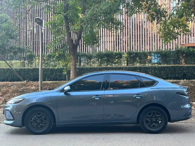 BYD Seal 05 DM-i — Фото автомобиля 4