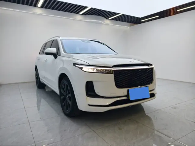 Li Auto ONE — Фото автомобиля 3
