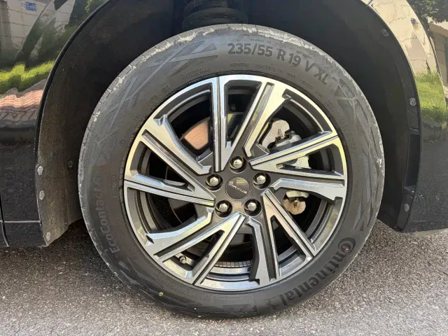 Maxus G90 — Фото автомобиля 25