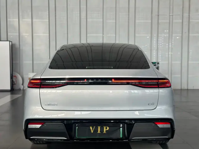 Geely Galaxy Galaxy E8 2024 665km RWD Starship Voyager Edition — Фото автомобиля 8