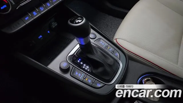 Hyundai Kona — Фото автомобиля 9