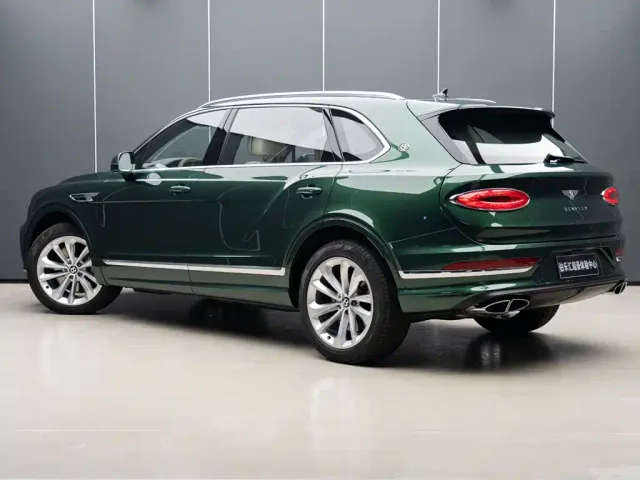 Bentley Bentayga — Фото автомобиля 5