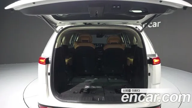 Kia Canival Carnival 4 поколение Бензин 7 мест Noblesse — Фото автомобиля 20