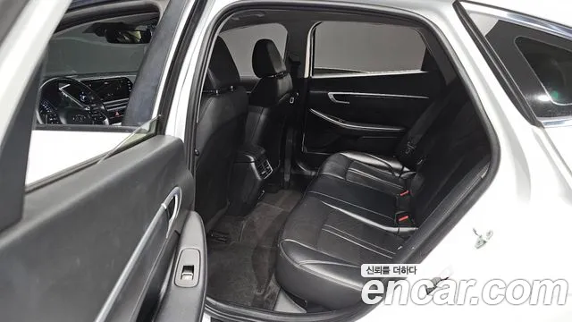 Hyundai Sonata Sonata (DN8) 2.0 LPG(Для проката) — Фото автомобиля 11