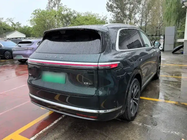 Aito M7 — Фото автомобиля 6