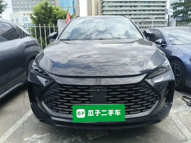 BYD Tang — Фото автомобиля 2