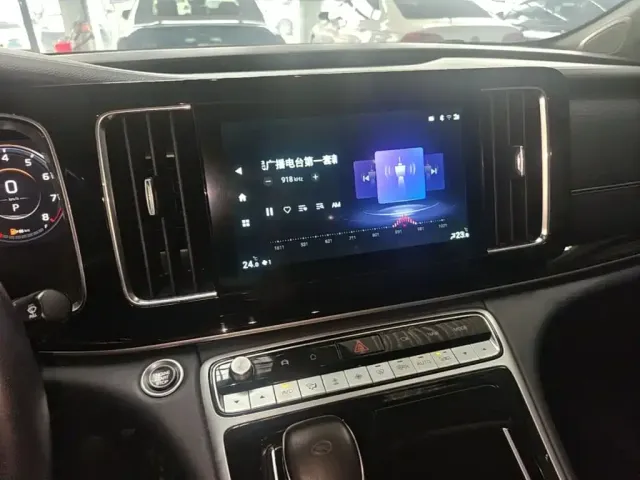 GAC Trumpchi M8 — Фото автомобиля 12