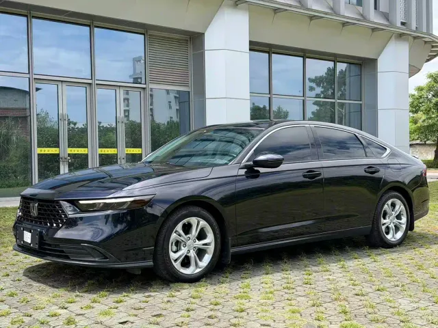 Фотография автомобиля — Honda Accord