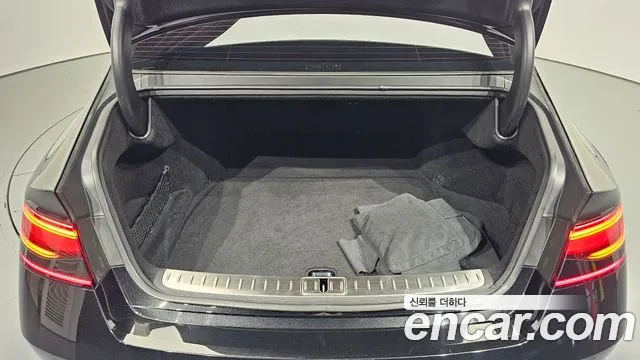 Genesis G90 Бензин 3.5 турбо AWD — Фото автомобиля 29