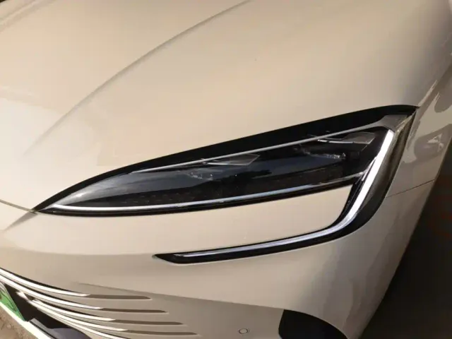 BYD Seal 07 DM-i — Фото автомобиля 23