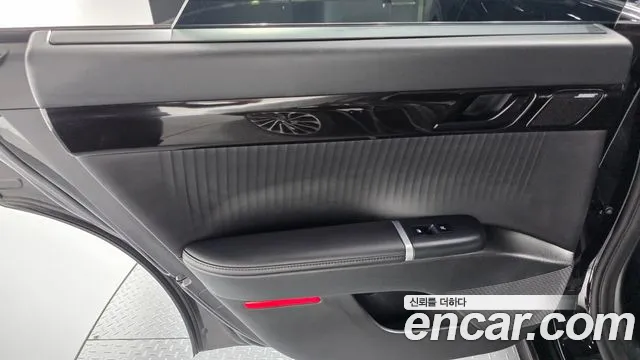 Hyundai Grandeur GN7 — Фото автомобиля 14