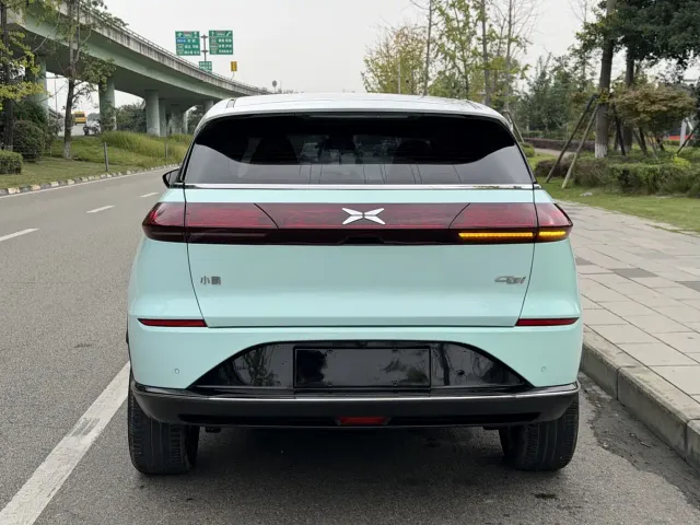 Xpeng G3 — Фото автомобиля 6