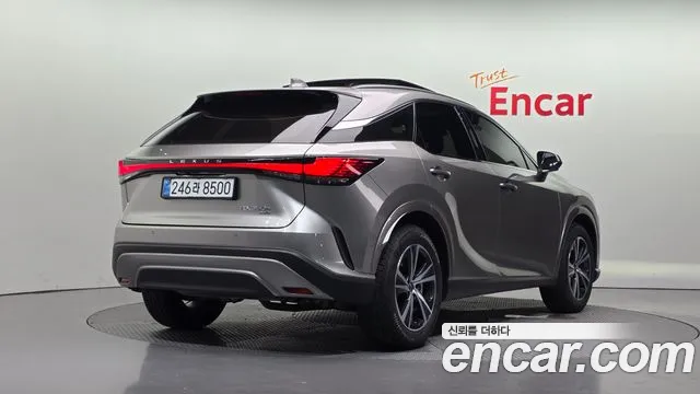 Lexus RX — Фото автомобиля 2