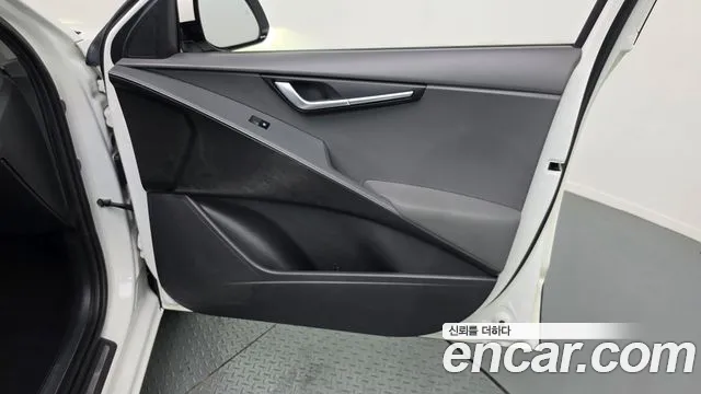 Kia Niro The All New Niro Signature — Фото автомобиля 23